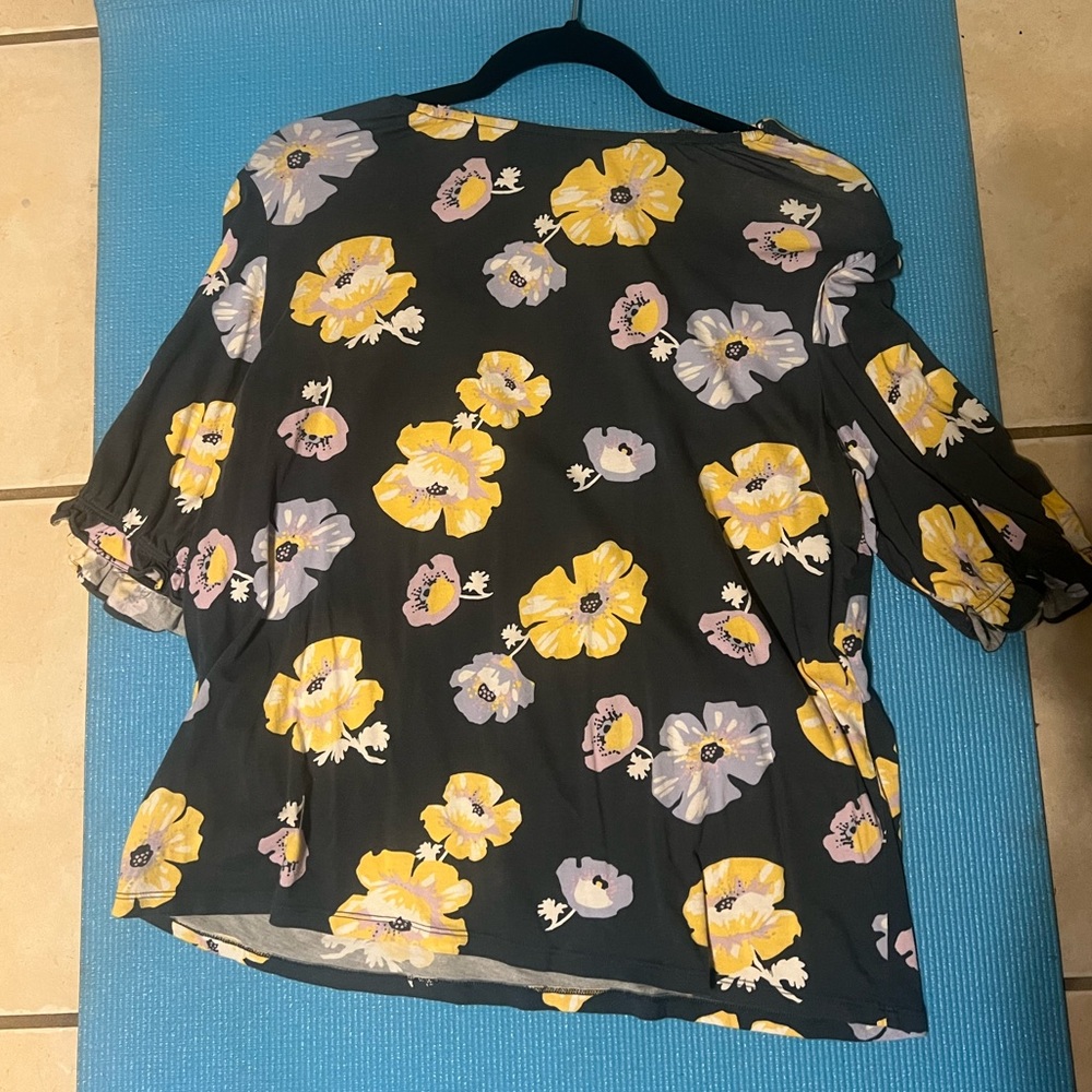 Loft flower blouse